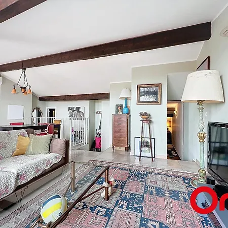 Grand Climatisé Pour 4 Avec Animaux Admis à - Fr-1-647-9